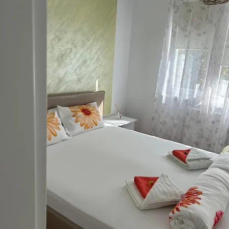 Viviana Apartamento *